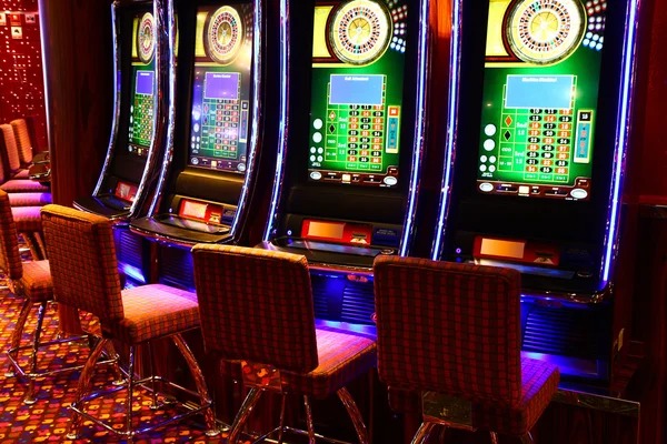 danagame Lottery number selection interface with manual entry and quick-pick options